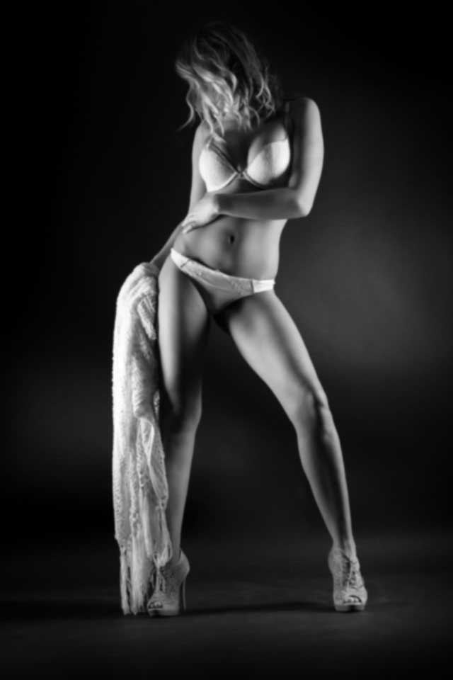 hot-escorts-in-lucknow